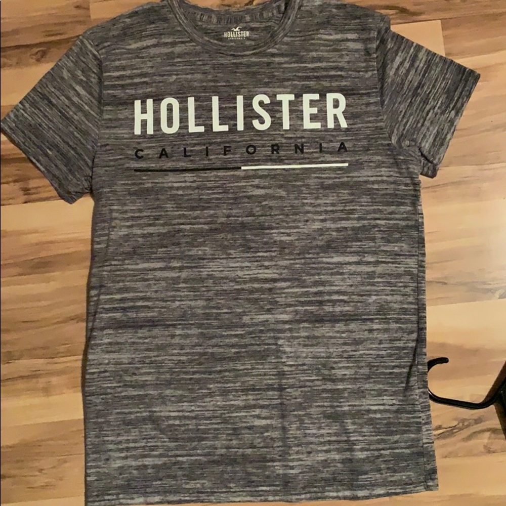 Hollister Tee